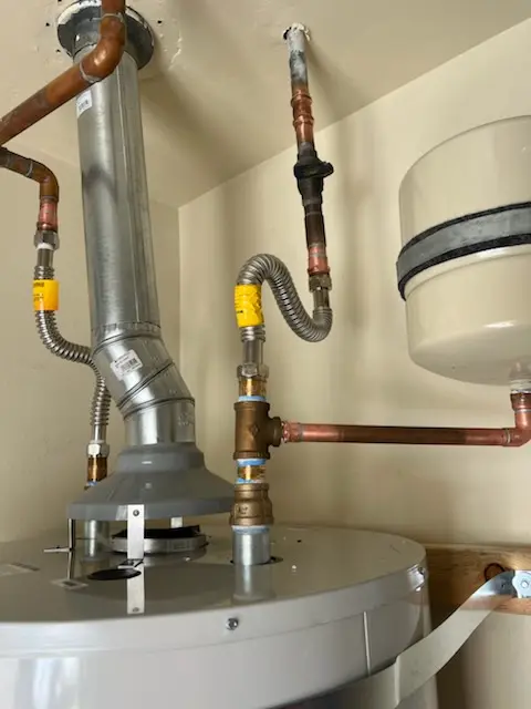 Water heater installation and plumbing repair in Columbus Park
